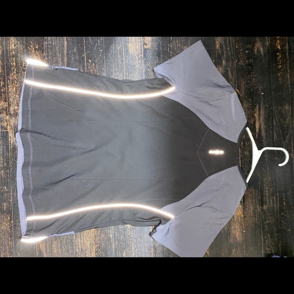 Scrub Top - Picture 2 of 2